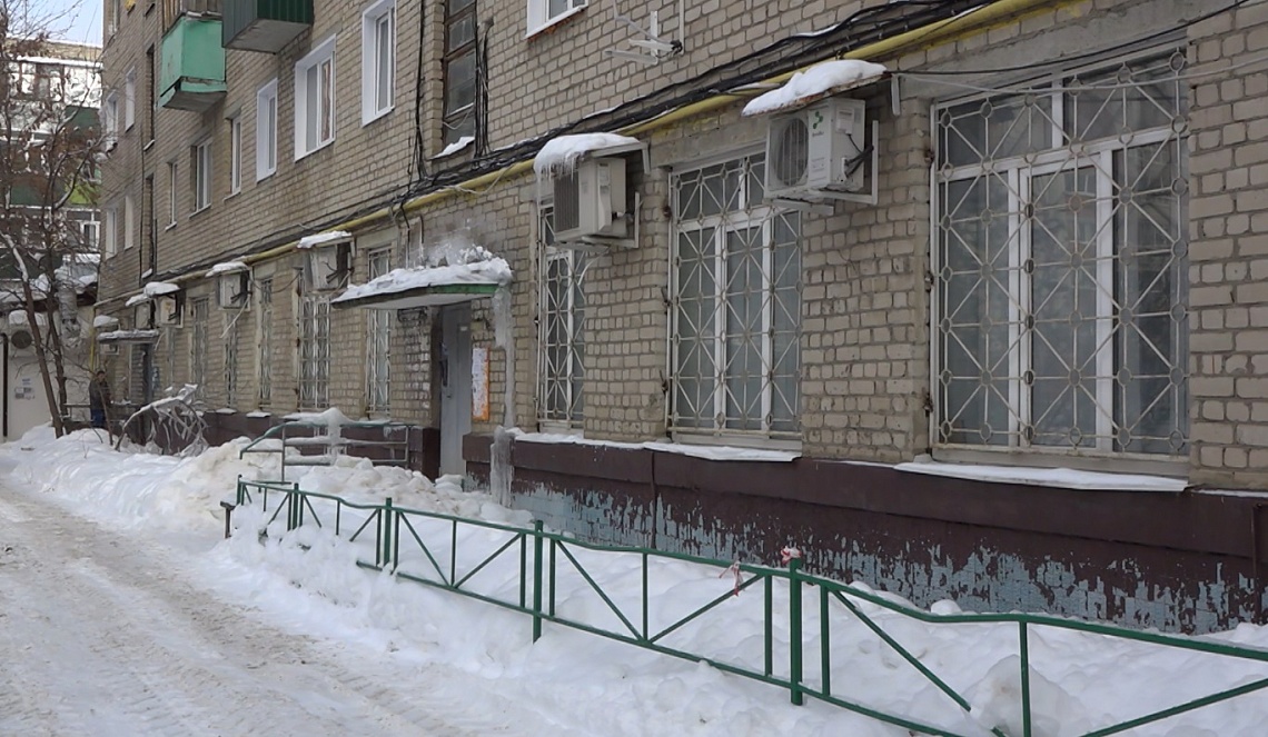 В Пензе жители дома №8/2 на улице Кулакова столкнулись с коммунальной проблемой