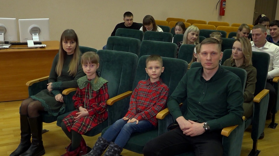 Пензенским семьям вручили сертификаты на улучшение жилищных  условий