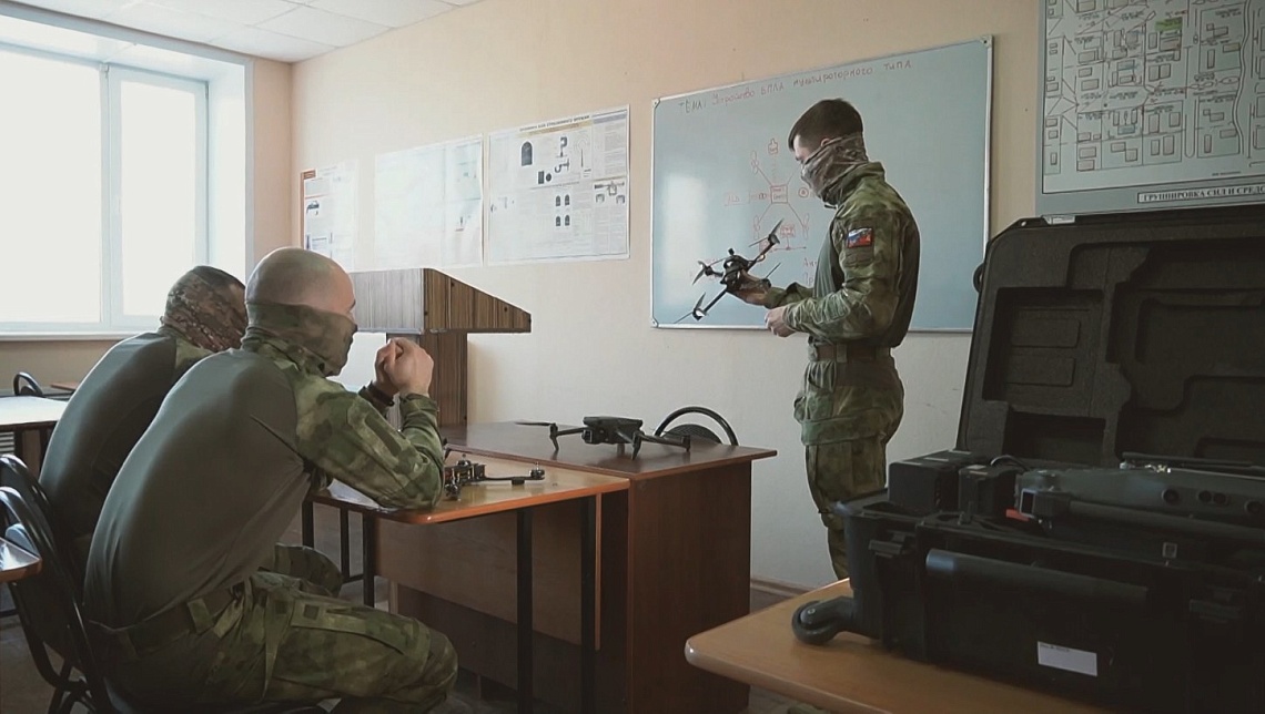 В управлении Росгвардии по Пензенской области обучают операторов БПЛА