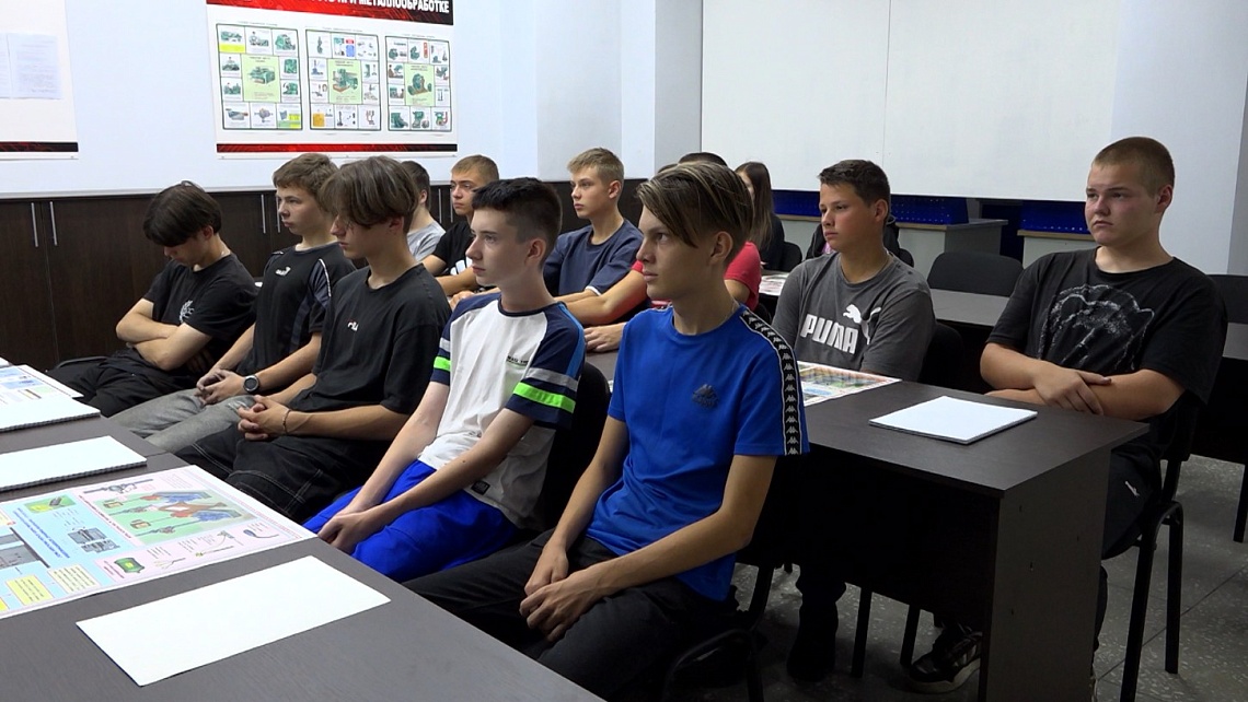 В Пензе участникам проекта «Выбирай свое» «Единой России» рассказали об одном из местных предприятий