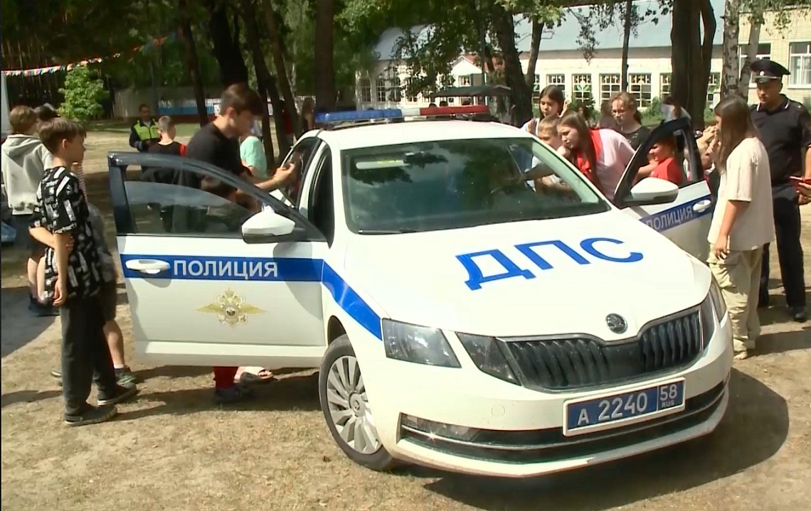 В пензенском лагере «Луч» провели акцию «Каникулы с общественным советом регионального УМВД»