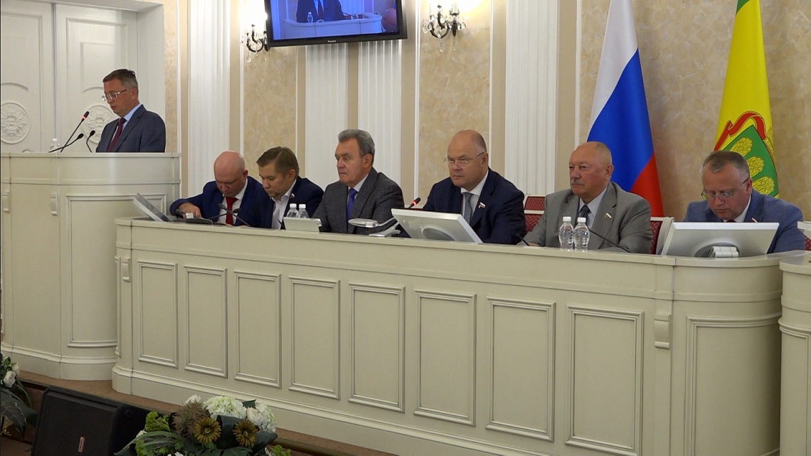 Губернатор Олег Мельниченко принял участие в сессии Заксобра Пензенской области