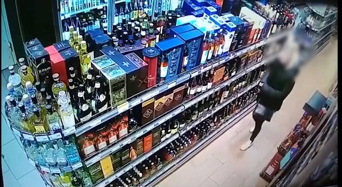 За кражу алкоголя жительнице Пензы грозит лишение свободы