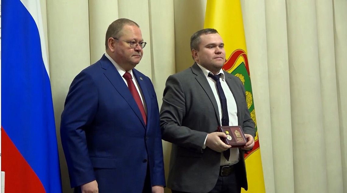 Губернатор Олег Мельниченко вручил пензенцам государственные награды