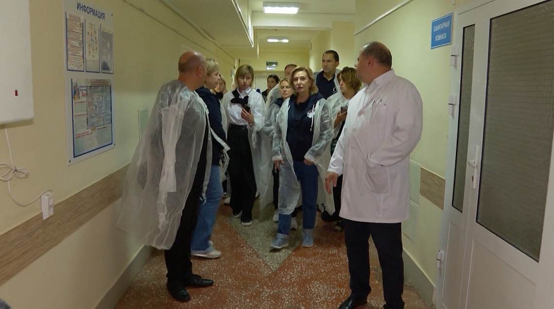 Делегация Совета Федерации посетила детскую клиническую больницу