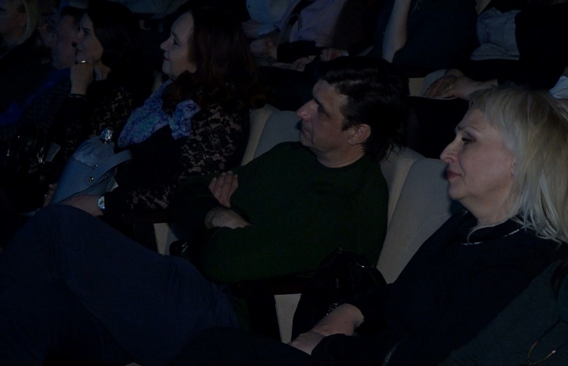 В Доме офицеров состоялась премьера спектакля-концерта «ПRОчувство»