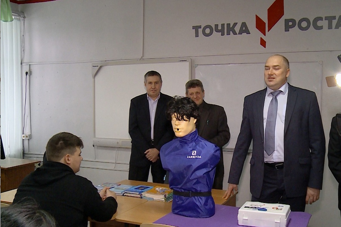 В Тамалинском районе комиссия министерства образования осмотрела «Точки роста»