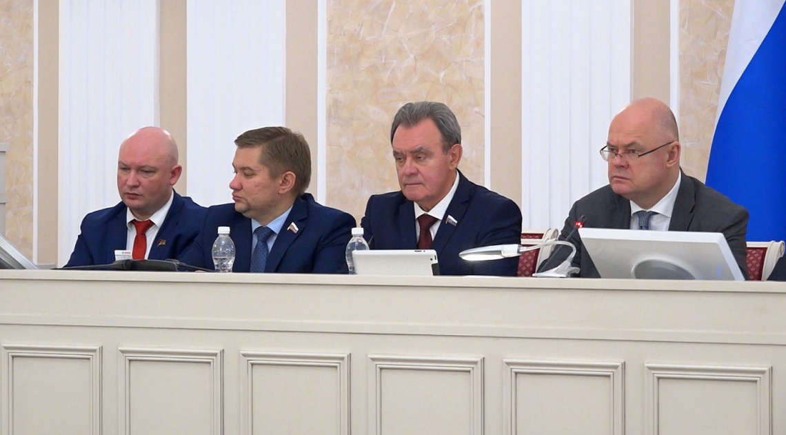 Депутаты Законодательного собрания Пензенской области приняли законопроект «О патриотическом воспитании»
